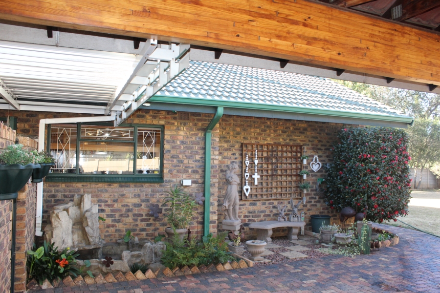 3 Bedroom Property for Sale in Vaalpark Free State